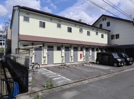 ぷらすエコ【駅1分！平成30年外壁・屋上修繕】